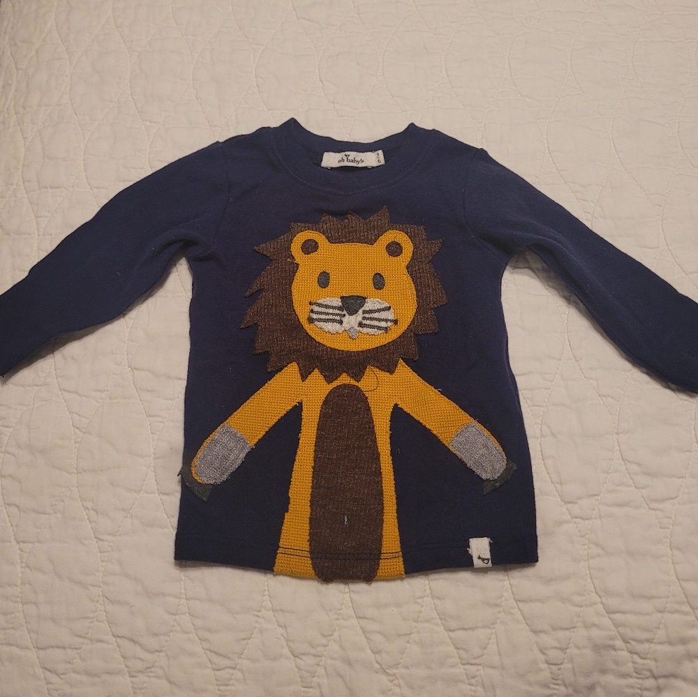 Lion applique shirt